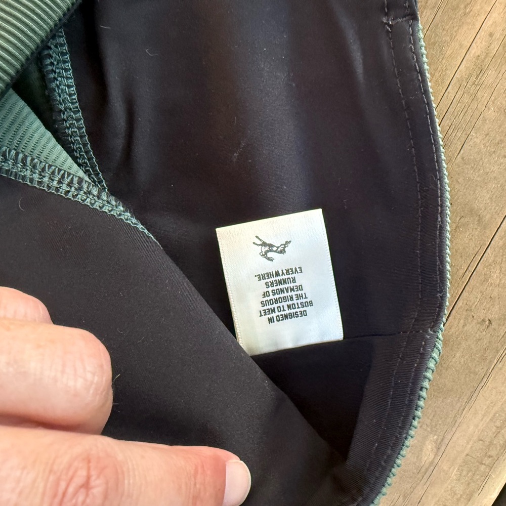 Tracksmith Running Ribbed Shorts - Picture 6 of 8